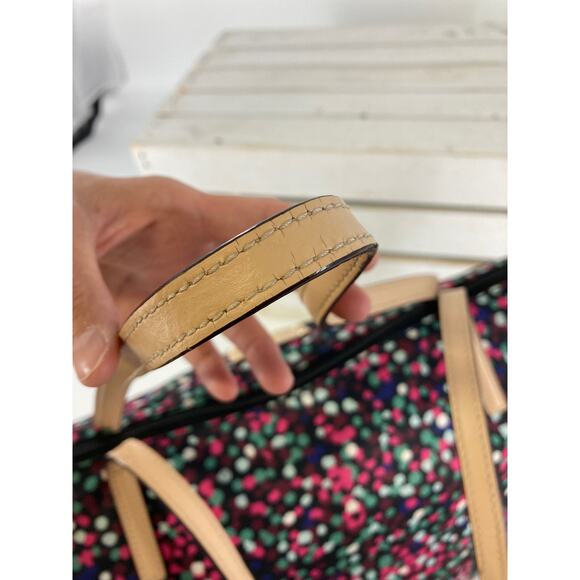 KATE SPADE LARGE MULTI COLOR PRINT NYLON SHOULDER BAG (ASIS) - Picture 6 of 13